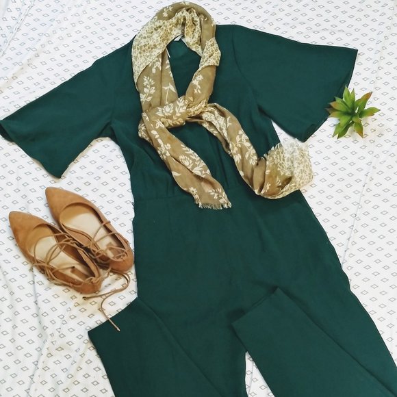 🔥H&M Dark Green Jumpsuit Size 8 - Picture 2 of 3